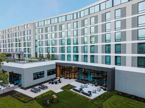 المنشأة من الخارج