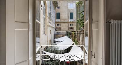 Garibaldi Glamorous Apartment by Wonderful Italy