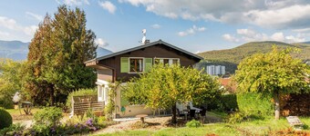 Chalet Les Tourelles with Lake view, Private Terrace and Balcony