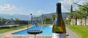 Farmhouse "Valtlhof - Apt 1" with Shared Pool, Shared Garden & Wi-Fi