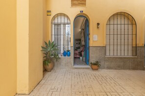 Interior - Apartment "Jema Bajondillo" Close to the Beach with Wi-Fi & A/C (Torremolinos)