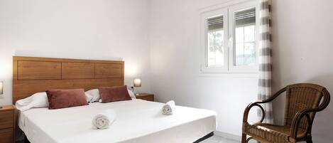 1 habitación, wifi y ropa de cama