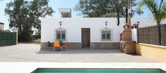 Pet-Friendly Holiday Home "Villa Montenmedio 2" with Mountain View & Pool