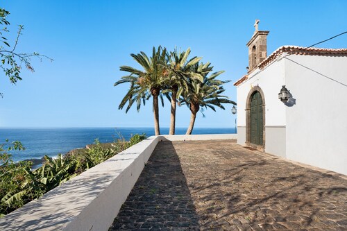 Ferienhaus "La Hacienda" mit Meerblick, Privater Terrasse und WLAN