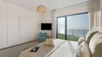 3 slaapkamers, een strijkplank/strijkijzer, gratis wifi, beddengoed