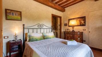 1 camera, ferro/asse da stiro, Wi-Fi gratuito, lenzuola