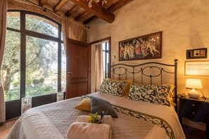 1 chambre, fer et planche à repasser, Wi-Fi gratuit, draps fournis