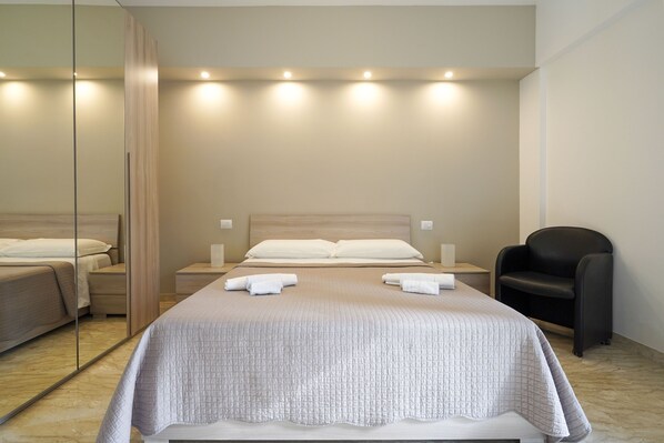 3 habitaciones, tabla de planchar con plancha y wifi gratis