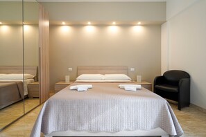3 chambres, fer et planche à repasser, Wi-Fi gratuit, draps fournis