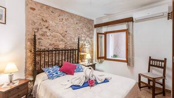 4 Schlafzimmer, Bügeleisen/Bügelbrett, kostenloses WLAN, Bettwäsche