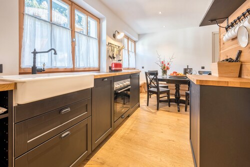 Holiday Apartment "Binderhof Apt Untn" with Mountain View, Shared Garden and Wi-Fi