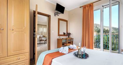 Pet-Friendly Apartment "Spyros apartment" with Mountain View