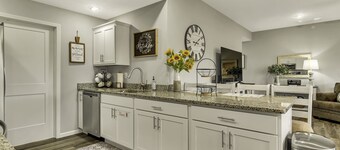 Sunset Bunker 3 Bedroom Condo by RedAwning