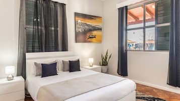 2 bedrooms, iron/ironing board, free WiFi, bed sheets