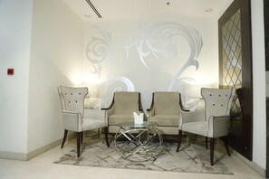 Lobby sitting area - Udman By Ferns N Petals, Chattarpur (New Delhi)