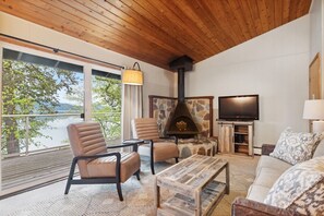 TV, fireplace - Waterfront, Whitefish Lake Condo, 2CU (Whitefish)