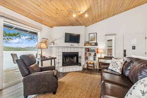 TV - Waterfront, Whitefish Lake Condo, 3A! (Whitefish)