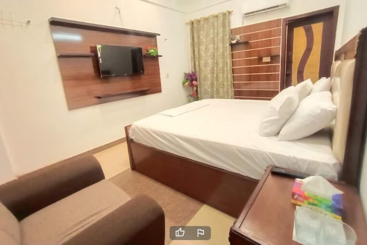 Habitación Deluxe doble | Tabla de planchar con plancha y wifi gratis