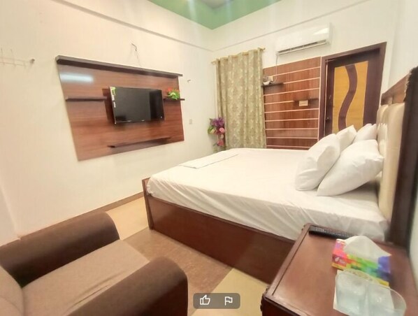 Deluxe Double Room | Seterika/papan seterika, Wi-fi percuma 