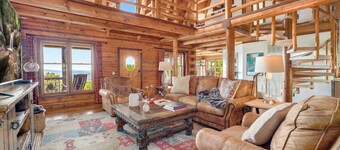 Sequoyah Lodge - 1.5 mi to DT