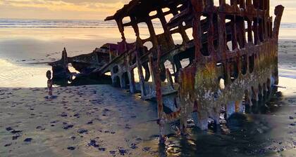 At the Hammond Harbor, minutes to the Pacific Ocean, 2 bdr , 1 bath, sleeps 5ish