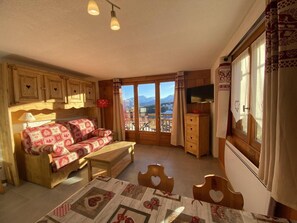 Living area - 150m from ski slopes, 1st floor, view ski slopes, balcony, ski locker, 34m², Les Saisies (Les Saisies)