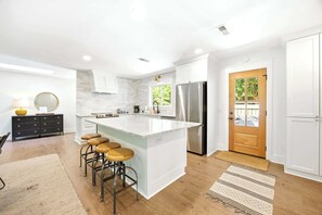 Coffee/tea maker, fridge, microwave, oven - Spacious Sea Pines Home w/ Amenities, Hilton Head (Hilton Head Island)