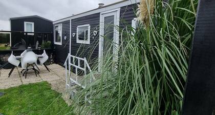 Dream location sea view Wadden Sea 50m, beach 300m Mobile Home Chalet Tiny House 