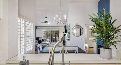 A True Desert Oasis! Golf Course and Mountain Views