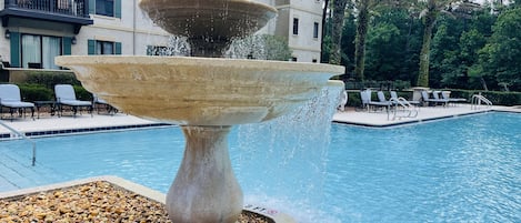 Piscine extérieure, piscine chauffée