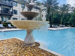 Outdoor pool, a heated pool - Prestigious golf community condo (St. Augustine)