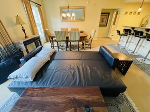 Smart TV - Prestigious golf community condo (St. Augustine)