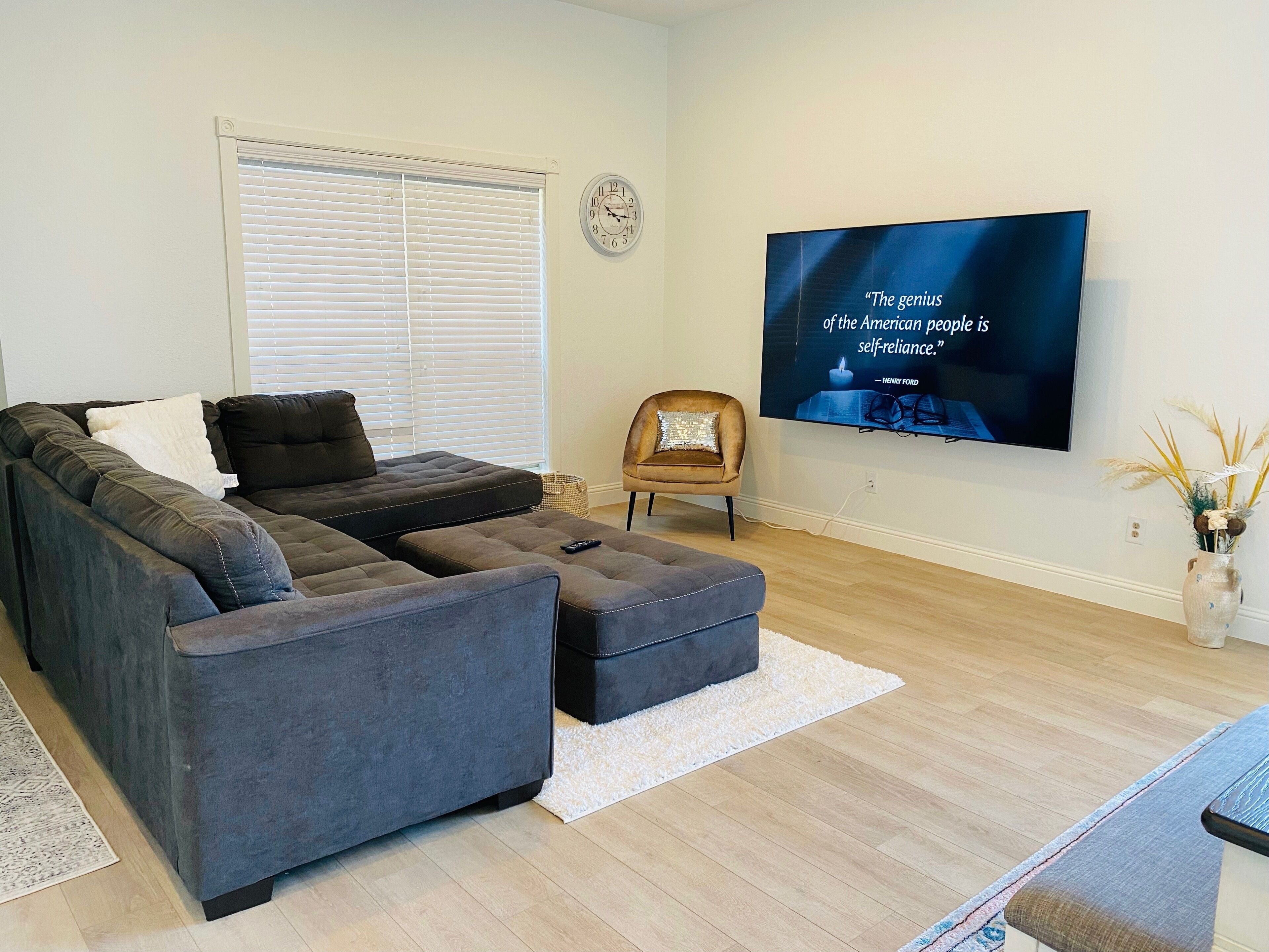 Smart TV, fireplace, table tennis, books