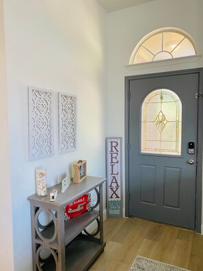 Interior - Luxurious home /Pool/GameR/BBQ/kingbed/legacyW/Frisco (plano)