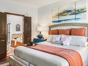 6 chambres, bureau, fer et planche à repasser, lit parapluie