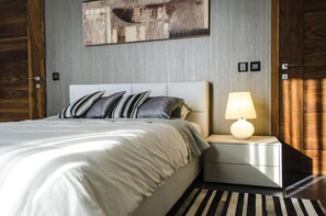 4 habitaciones, tabla de planchar con plancha y wifi gratis 