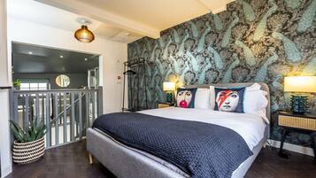 1 bedroom, iron/ironing board, internet