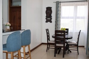 Dining - Luxurious Expatriate Apartment (Mombasa)