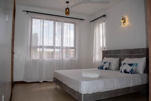 2 habitaciones, tabla de planchar con plancha y wifi gratis 