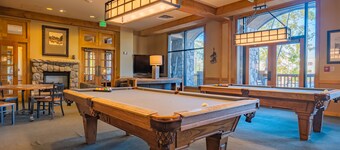 Remodeled modern ski-in/ ski-out condo in Keystone, 1 bd/1 ba, sleeps 4