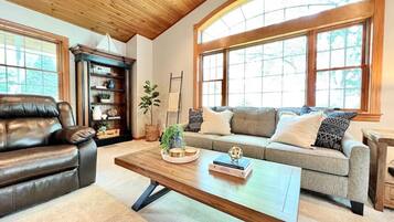 Smart-tv och eldstad