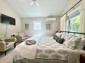 4 bedrooms, iron/ironing board, travel cot, WiFi