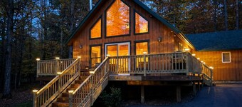 Cozy Adirondack Mountain Cabin- Inlet, NY - Sleeps 9!