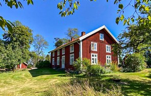 Exterior - 4 bedroom lovely home in Lammhult (Lammhult)