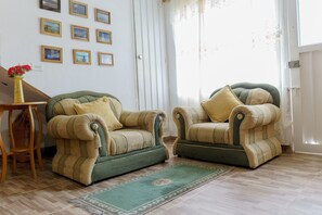 Living area - tranquilo y acogedor hospedaje (Calima el Darien)