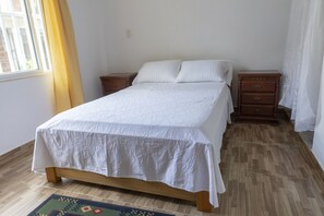 2 bedrooms, WiFi - tranquilo y acogedor hospedaje (Calima el Darien)
