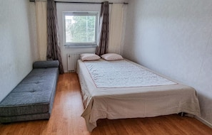 2 bedrooms, free WiFi