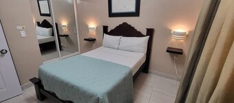 Modern 1 Bedroom Apt 5B