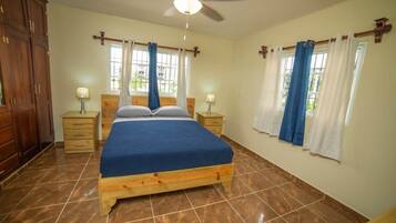 3 bedrooms, free WiFi, bed sheets