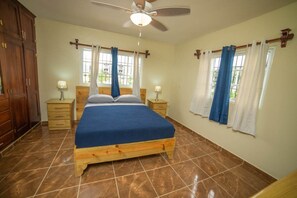 3 bedrooms, free WiFi, bed sheets